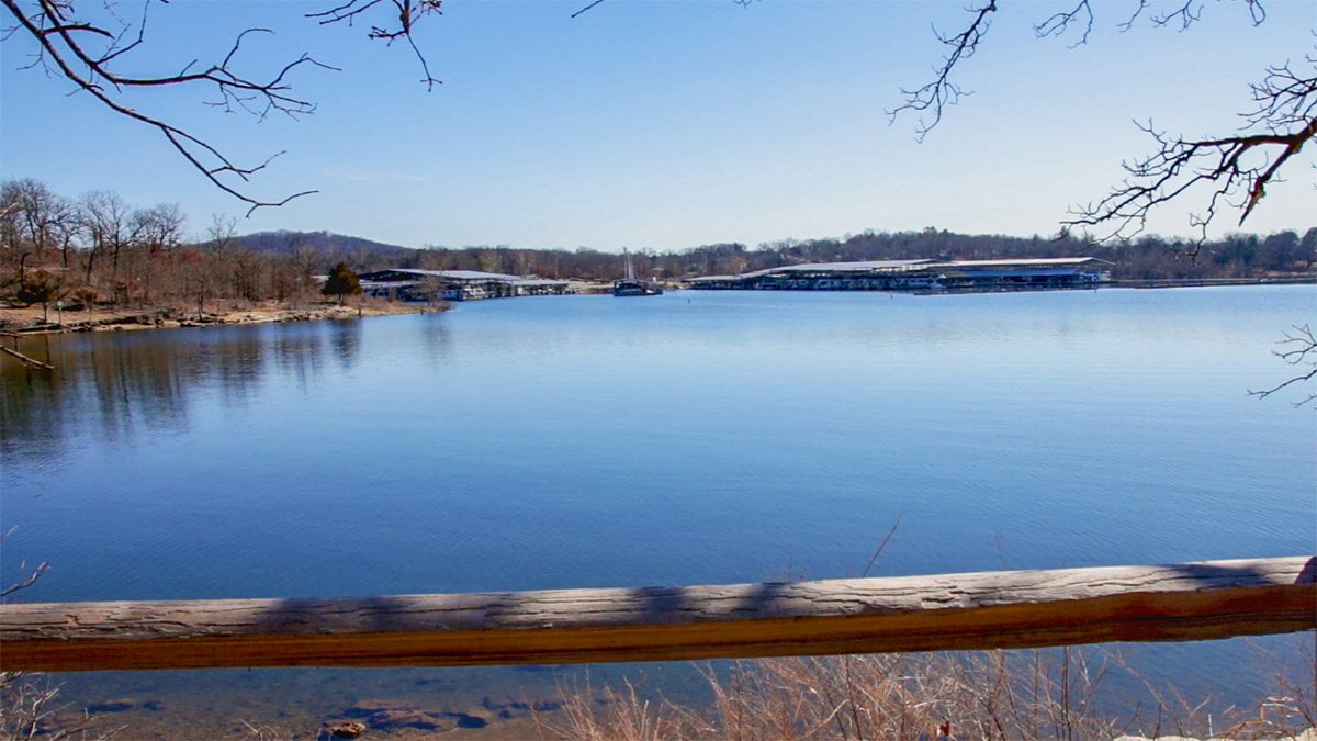 Table Rock State Park-Lakeshore Trail