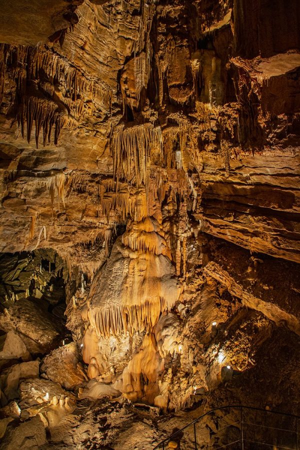 Mystic Caverns - Lost In The Ozarks